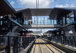 Rail tracks of Sydenham Station with platforms on both the sides