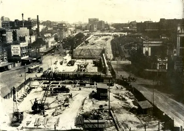 Central Station and City Circle line construction, viewed south from Goulburn Street, c.1925 (City of Sydney Archives: 000257)