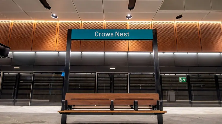 Passenger's waiting bench at Crows Nest Station 