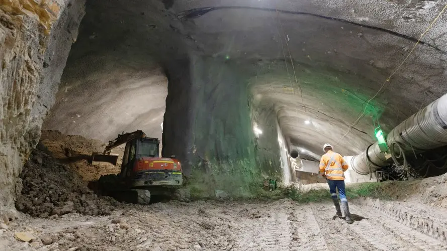 Man and machine in the tunnel